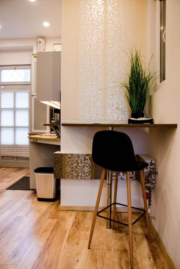 Molnar Apartment Cozy City Center Retreat For 2 Ac & Perfect Location! Budapest Exterior foto